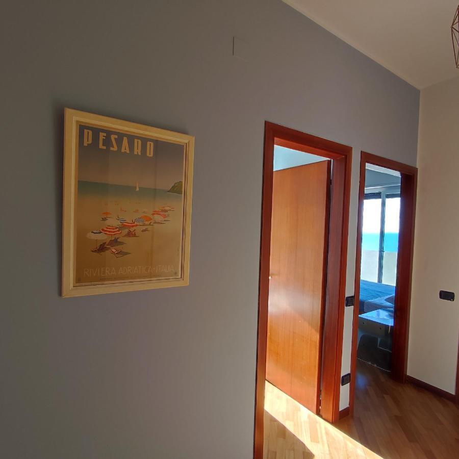 Apartamento Tramonto In Baia Pésaro Exterior foto